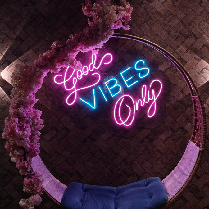 neonhappybirthdaysign